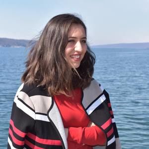 Meet your Posher, Maryam